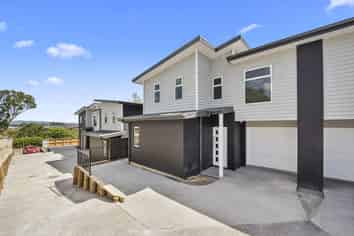 2/120 Horsham Downs Road, Rototuna