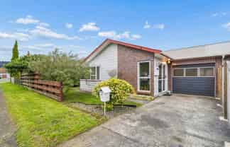 1A Wood Street, Wainuiomata