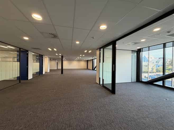Elevated Workspace in Professional Precinct