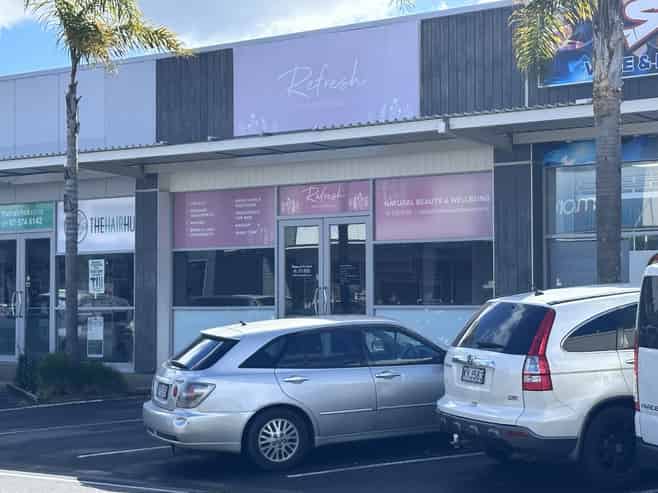 Papamoa central retail - summer is around the corner!