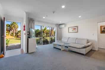 3/340 Gulf Harbour Drive, Gulf Harbour