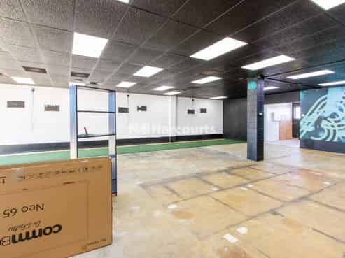 Large Birkenhead Retail Opportunity