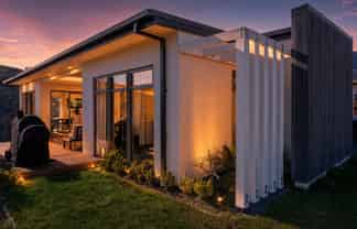 22 Hill Tops Way, Stoke