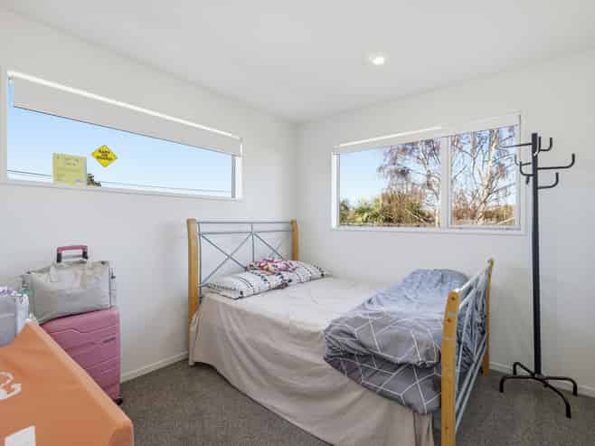 1/51 Hills Road, Edgeware