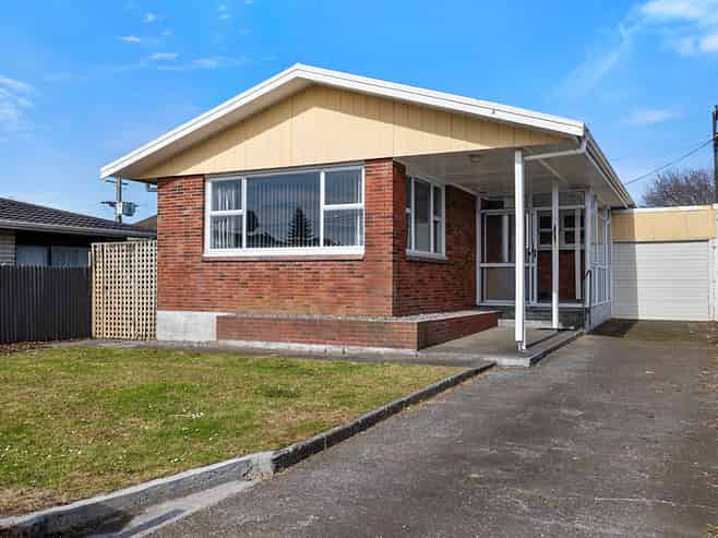 113A Tukapa Street, Westown