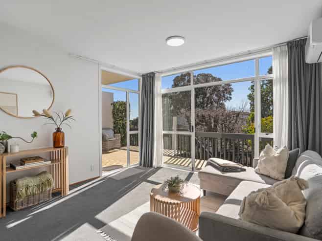 4/130A Shackleton Road, Mount Eden