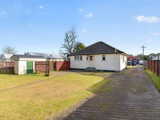 6 Wordsworth Crescent, Enderley