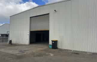 STORAGE OR WORKSHOP OPTIONS (3)