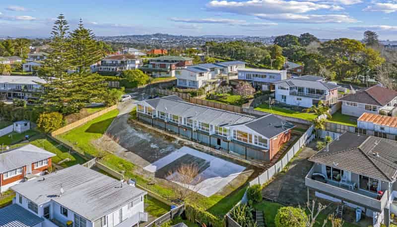 207 St Johns Road, Saint Johns
