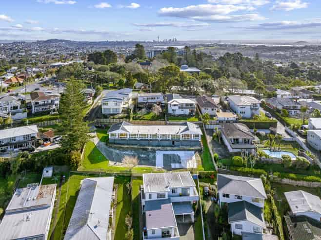 Freehold block of 7 residential units