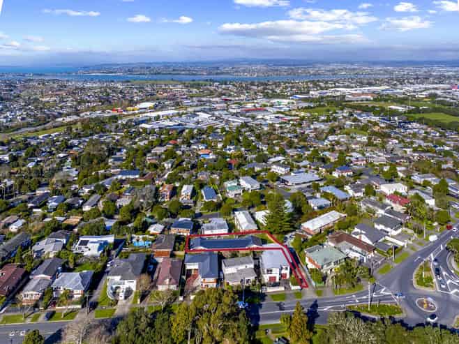 Freehold block of 7 residential units