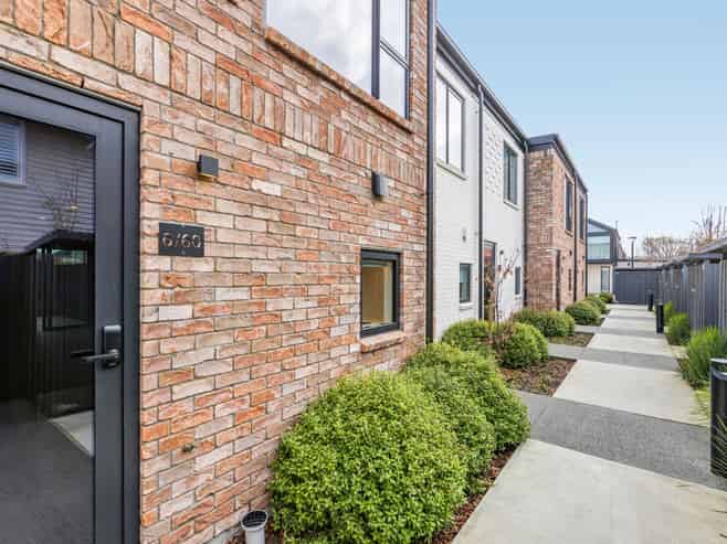 6/60 Derby Street, Saint Albans