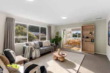 193 Broderick Road, Johnsonville
