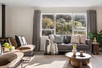 193 Broderick Road, Johnsonville