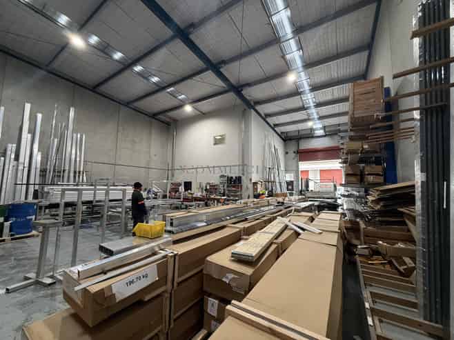 A-Grade & Tilt Slab in Penrose - 449sqm