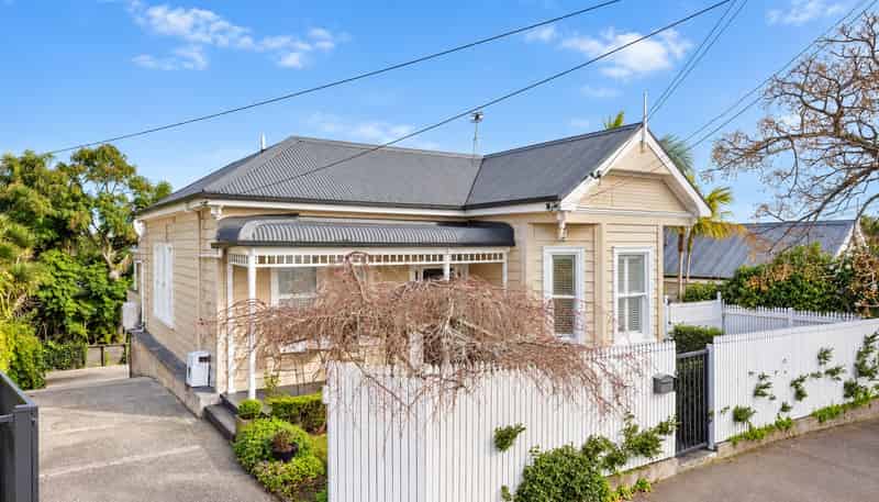 60 Paice Avenue, Sandringham