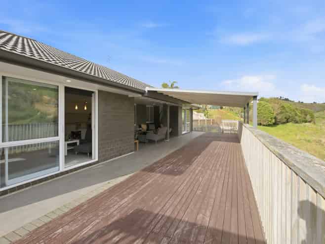 11 Bob Carter Place, Welcome Bay