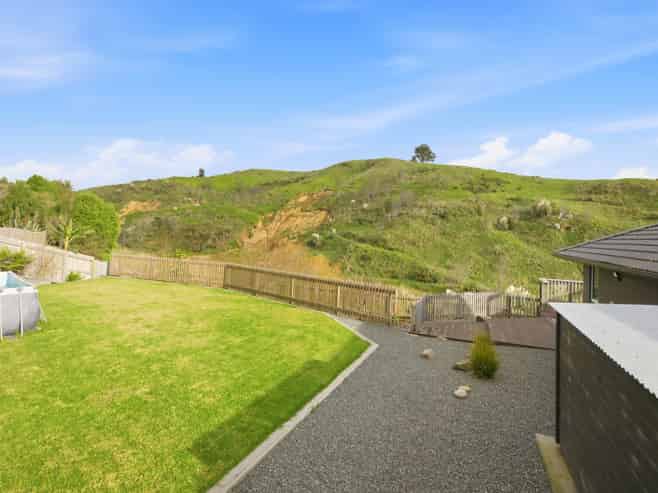 11 Bob Carter Place, Welcome Bay