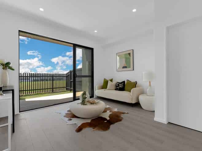 22/17 Barneys Farm Road, Clendon Park