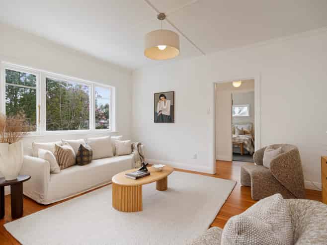 7 Weston Avenue, Mount Albert