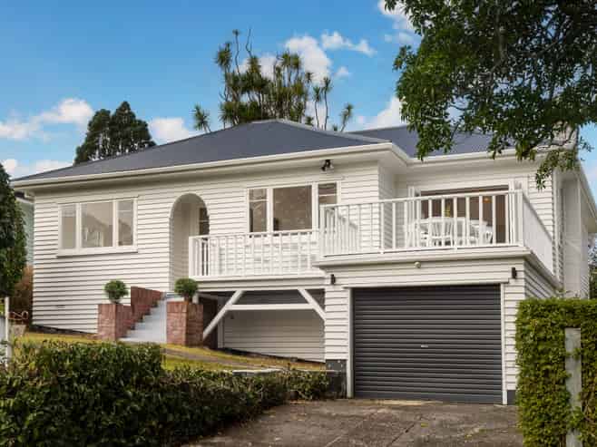 7 Weston Avenue, Mount Albert