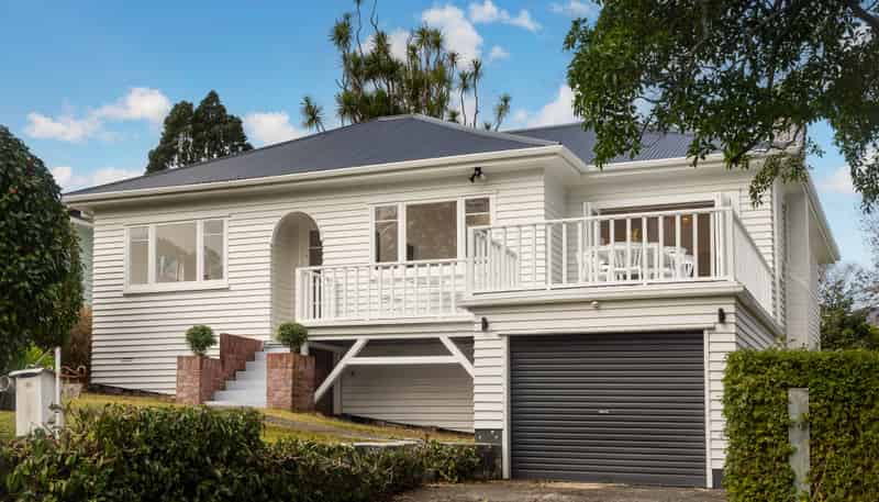 7 Weston Avenue, Mount Albert