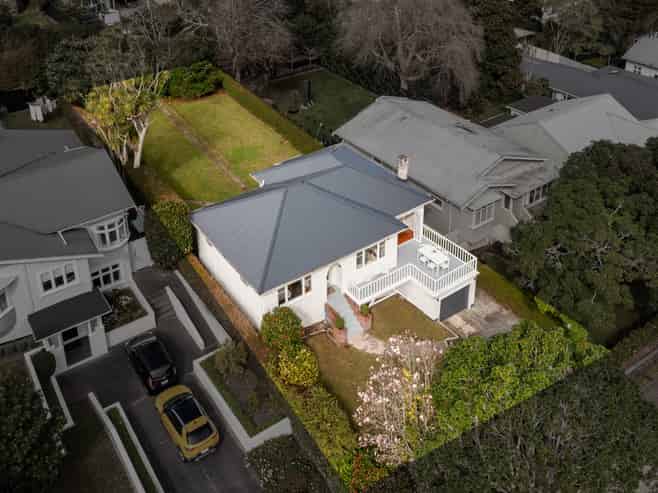 7 Weston Avenue, Mount Albert