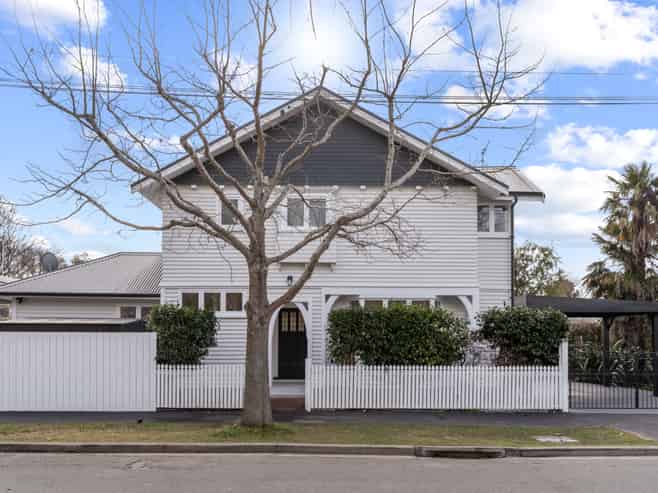 43 Tomes Road, Saint Albans