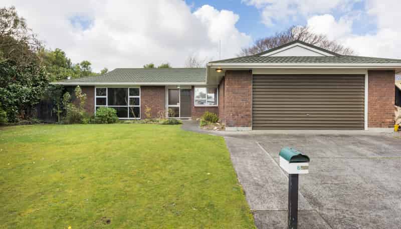 6 Truscott Grove, Awapuni