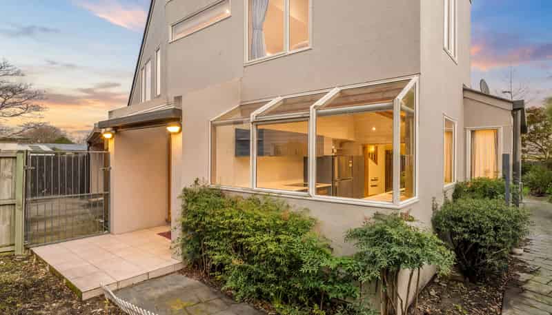 2/173 Idris Road, Strowan
