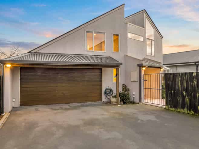 2/173 Idris Road, Strowan
