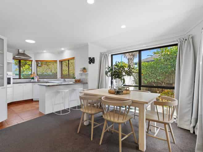 283 Gravatt Road, Papamoa