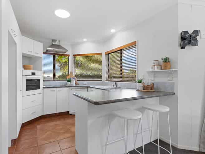 283 Gravatt Road, Papamoa