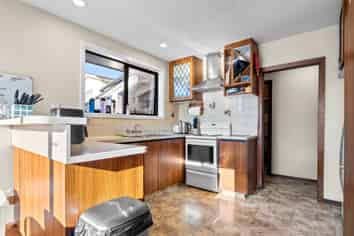 53 South Belt, Lincoln