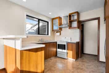 53 South Belt, Lincoln