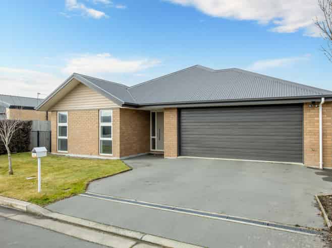25 Sharman Place, Wigram