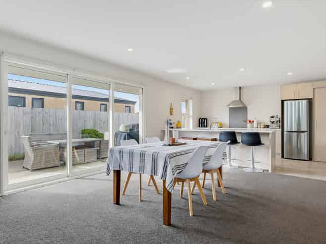 25 Sharman Place, Wigram