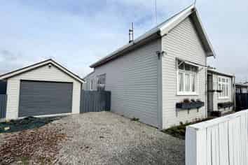 6 Mill St, Westport