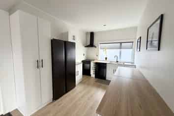 6 Mill St, Westport