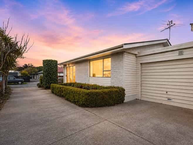 1/9 Kawau Crescent, Bromley