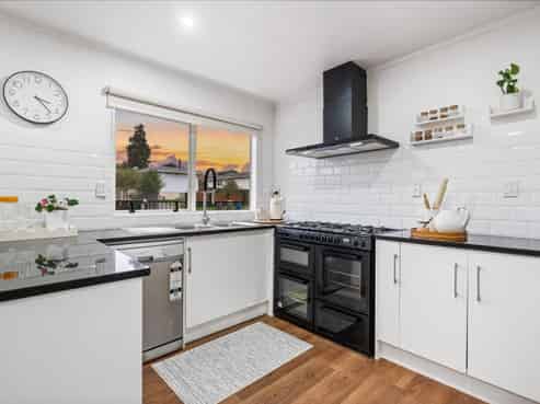 70 Harmel Road, Glendene