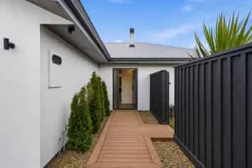 22 Kowhai Street, Oxford