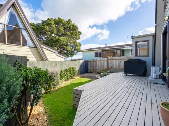 12 Eureka Place, Parahaki