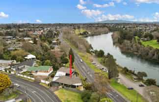 2 Comries Road, Chartwell