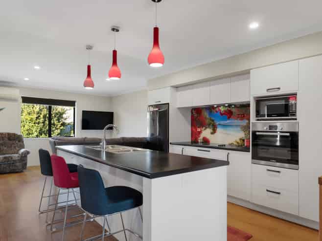 6 Maniaroa Drive, Katikati