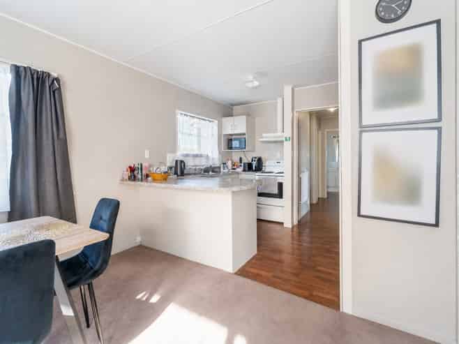 25B Thomas Crescent, Western Heights