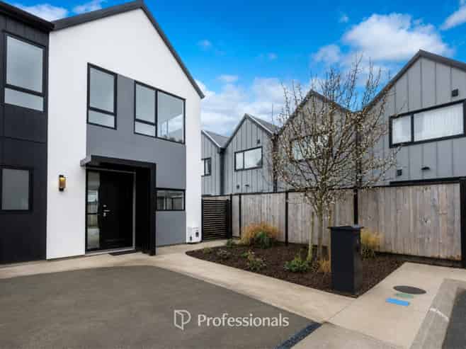 10 Raeble Walkington Lane, Wallaceville