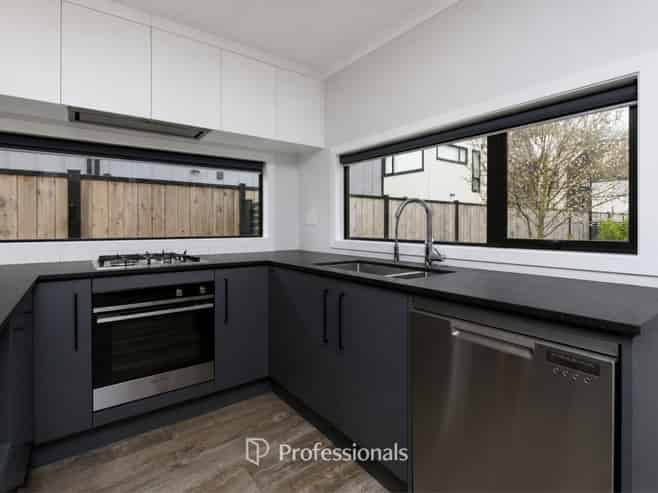 10 Raeble Walkington Lane, Wallaceville