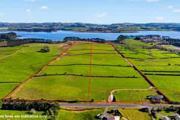 251, 256 a Glenbrook Beach Road, Glenbrook