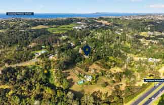 1242 East Coast Road, Redvale